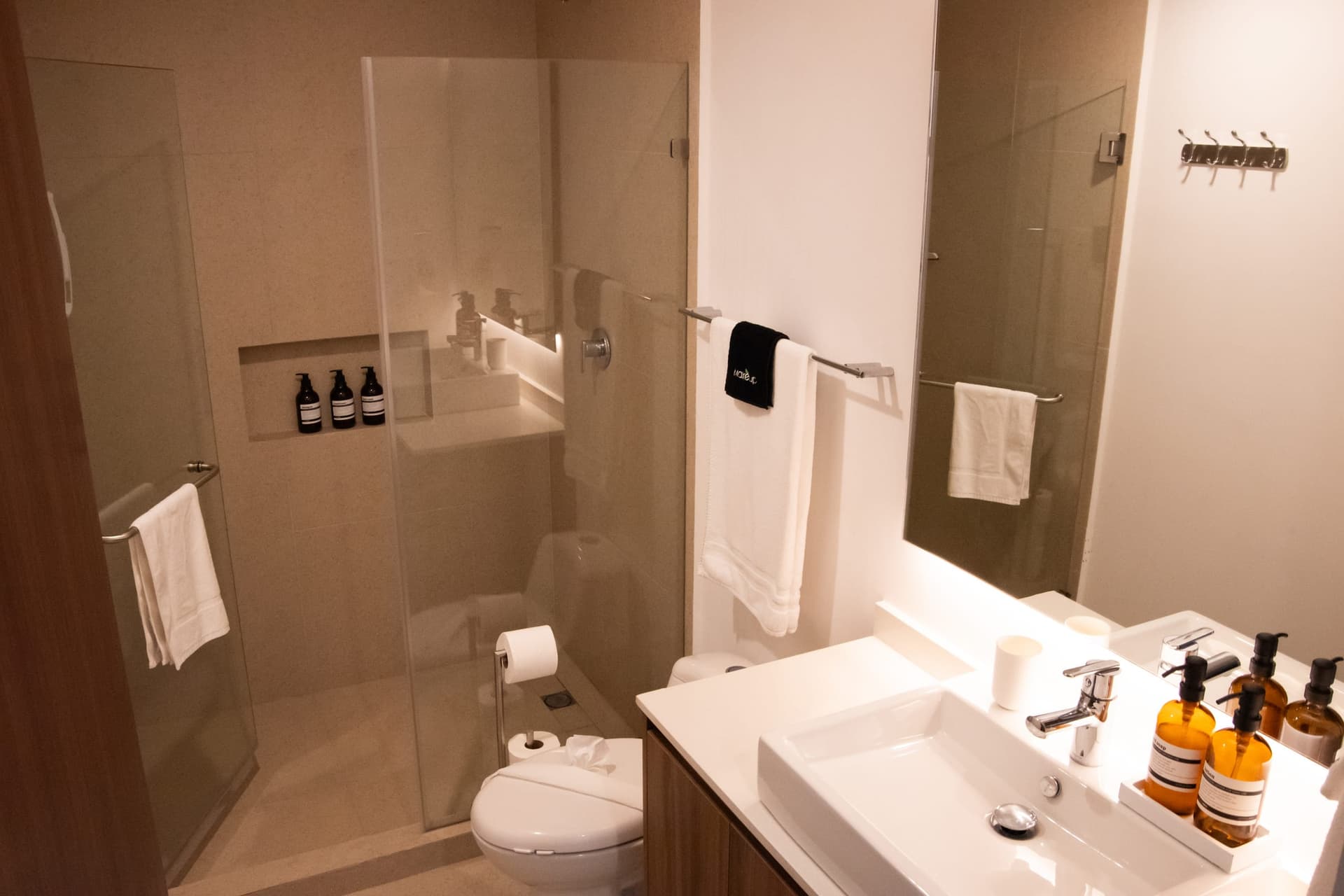 Luxury spa-style bathroom at The Leaf Playacar